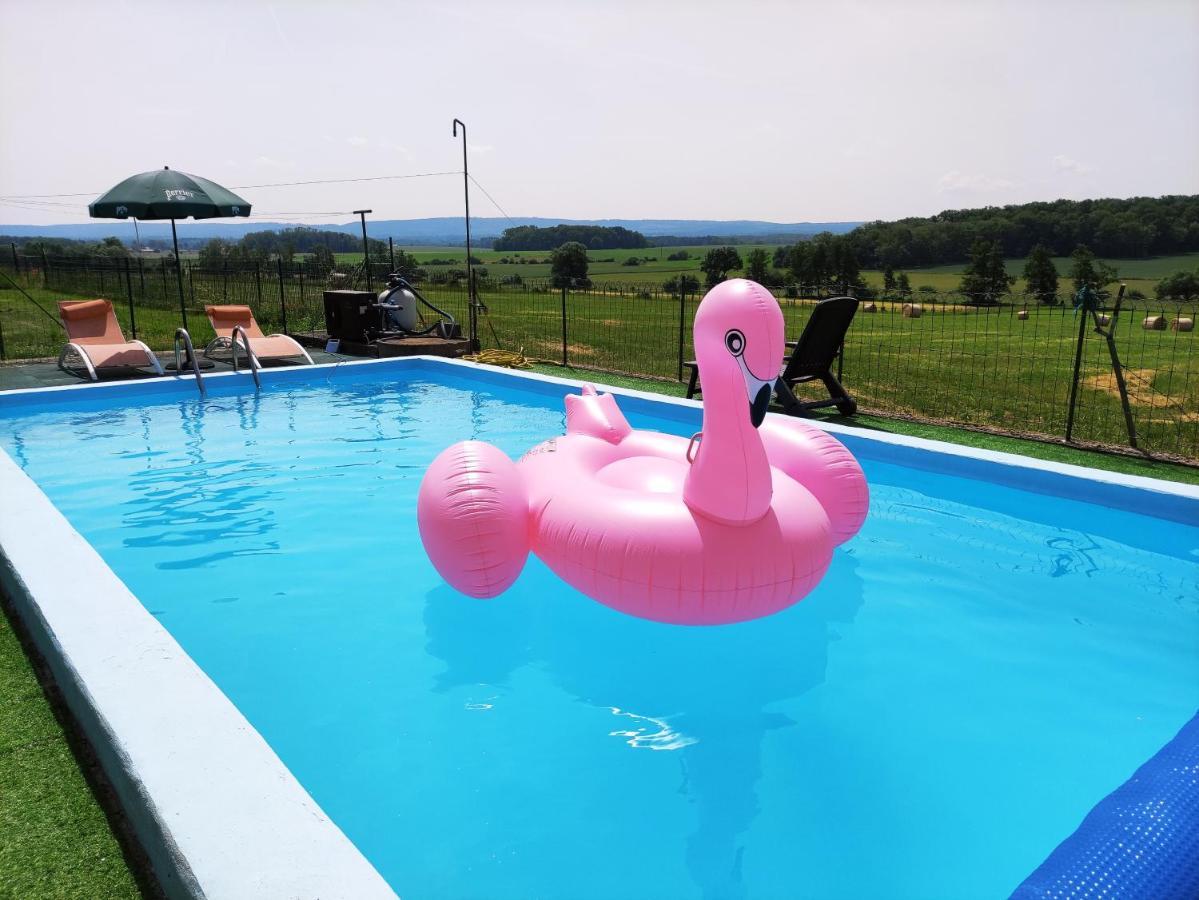 Отель Domaine Des Arts Dompierre  Экстерьер фото